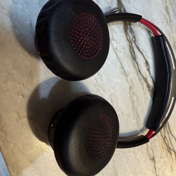 Plantronics b825m Voyager Focus UC (202652-102) - Picture 3 of 4